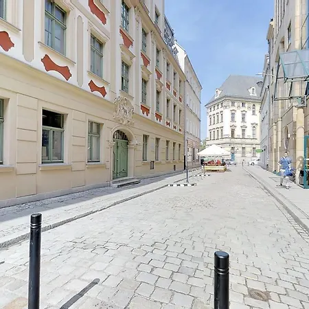 Więzienna 19 Kamienica Pod Złotym Barankiem Tectumapartments * Wrocław